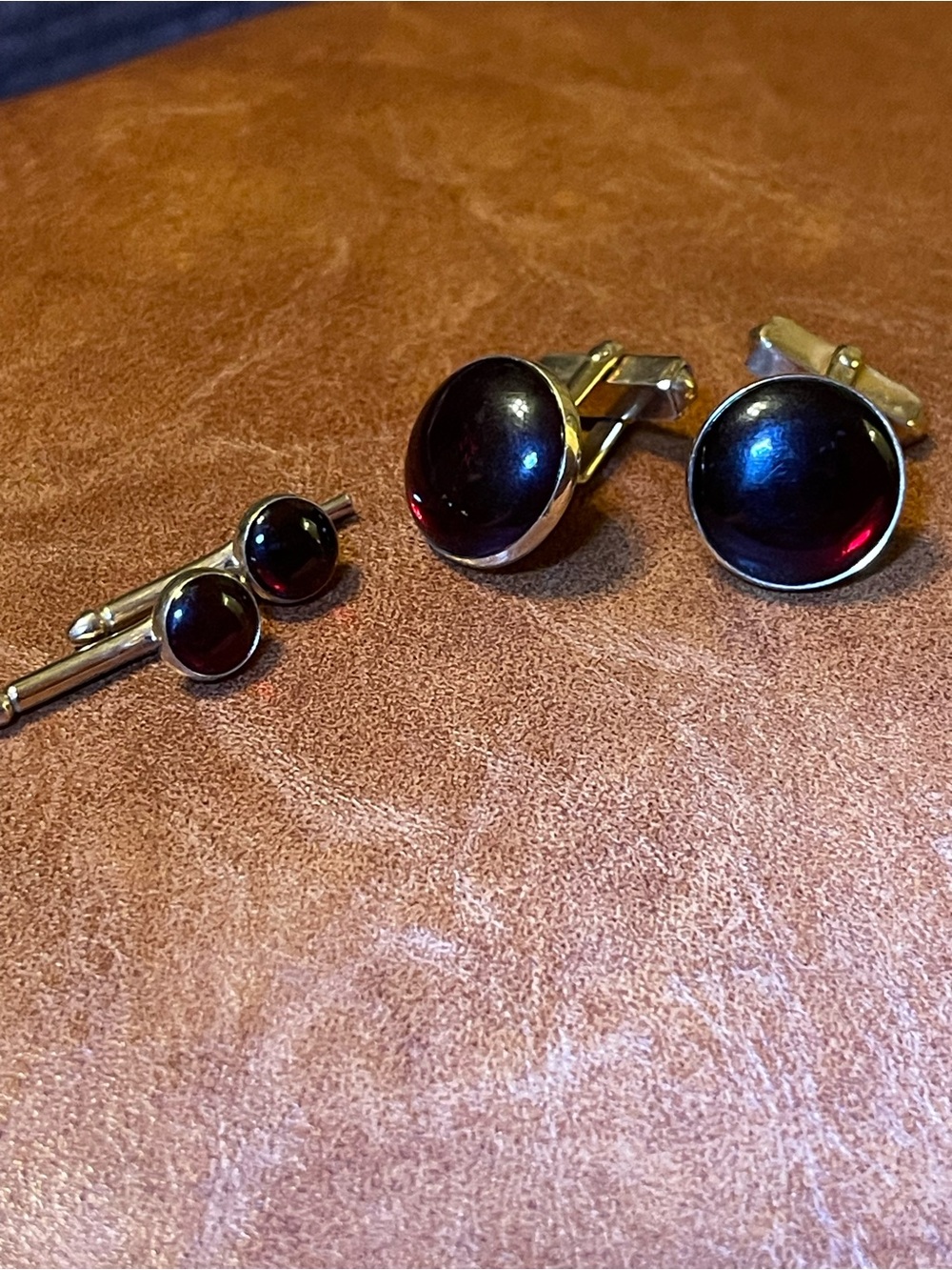 Vintage Swank Red Cabochon Cufflinks & Tuxedo Studs